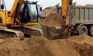 Выкопать яму экскаватором в Серпухове от 945 руб. - ИП Садыков В. Р.